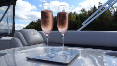 anti-spill-champagne-glass