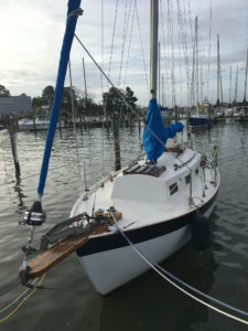sailboat liveaboard