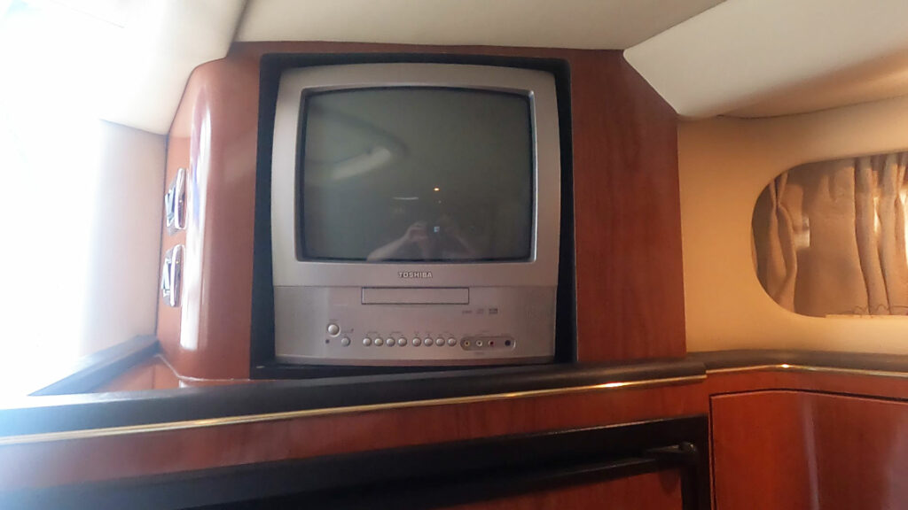 tube tv boat