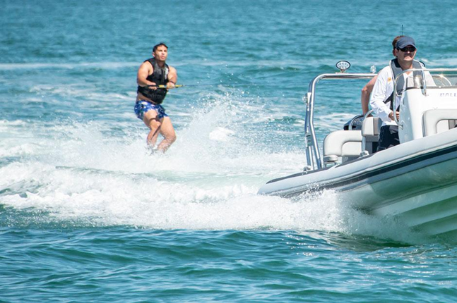 water skiing boat